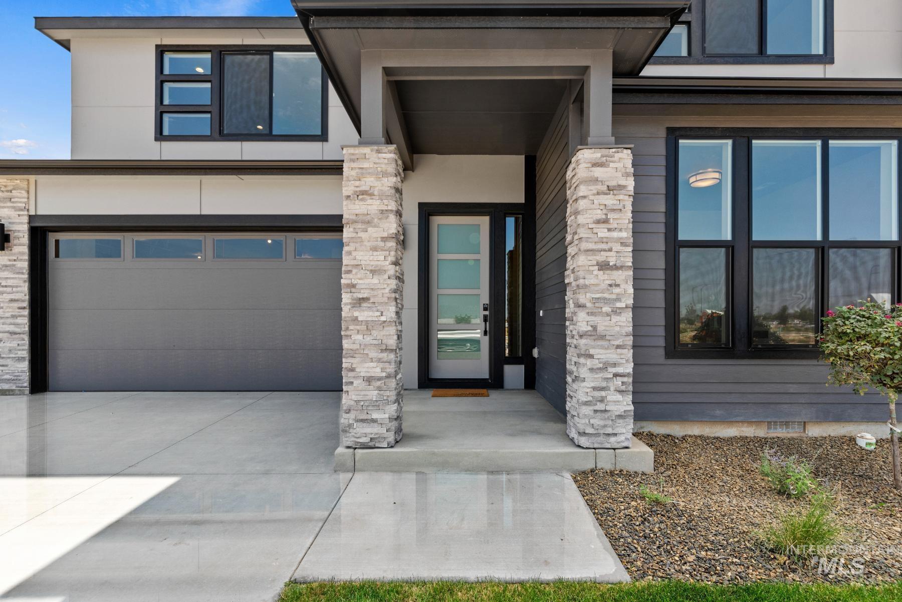 1297 W Malbar St., Meridian, Idaho 83646, 5 Bedrooms, 3 Bathrooms, Residential For Sale, Price $814,900,MLS 98965792