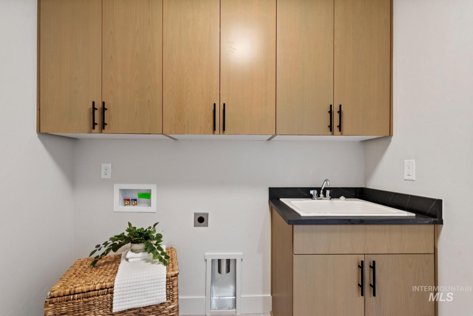 1297 W Malbar St., Meridian, Idaho 83646, 5 Bedrooms, 3 Bathrooms, Residential For Sale, Price $814,900,MLS 98965792