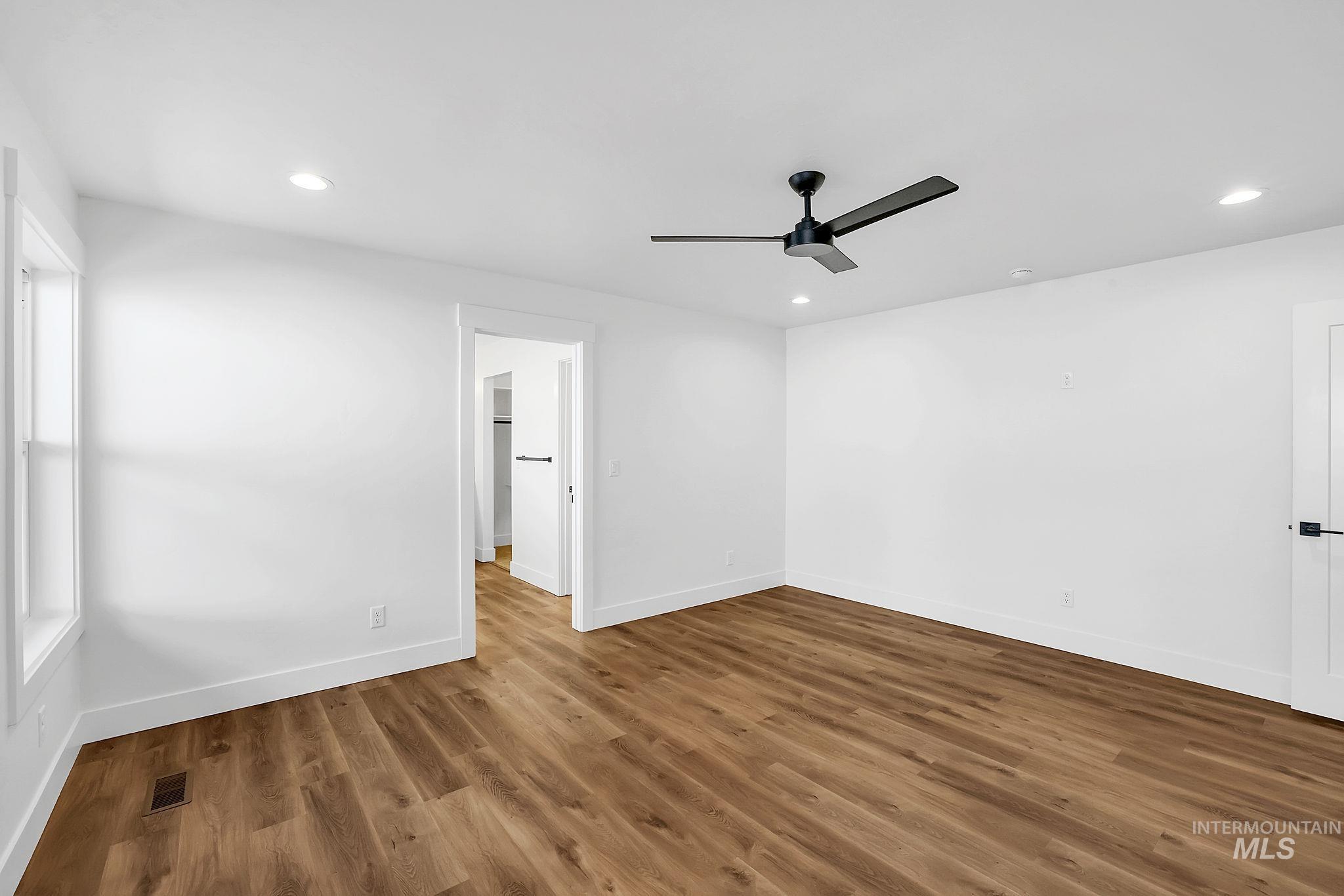 204 W Mill St, Cascade, Idaho 83611, 3 Bedrooms, 2 Bathrooms, Residential For Sale, Price $560,000,MLS 98965798