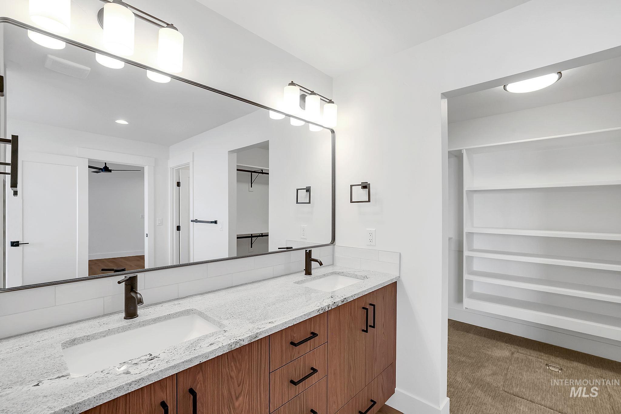 204 W Mill St, Cascade, Idaho 83611, 3 Bedrooms, 2 Bathrooms, Residential For Sale, Price $560,000,MLS 98965798