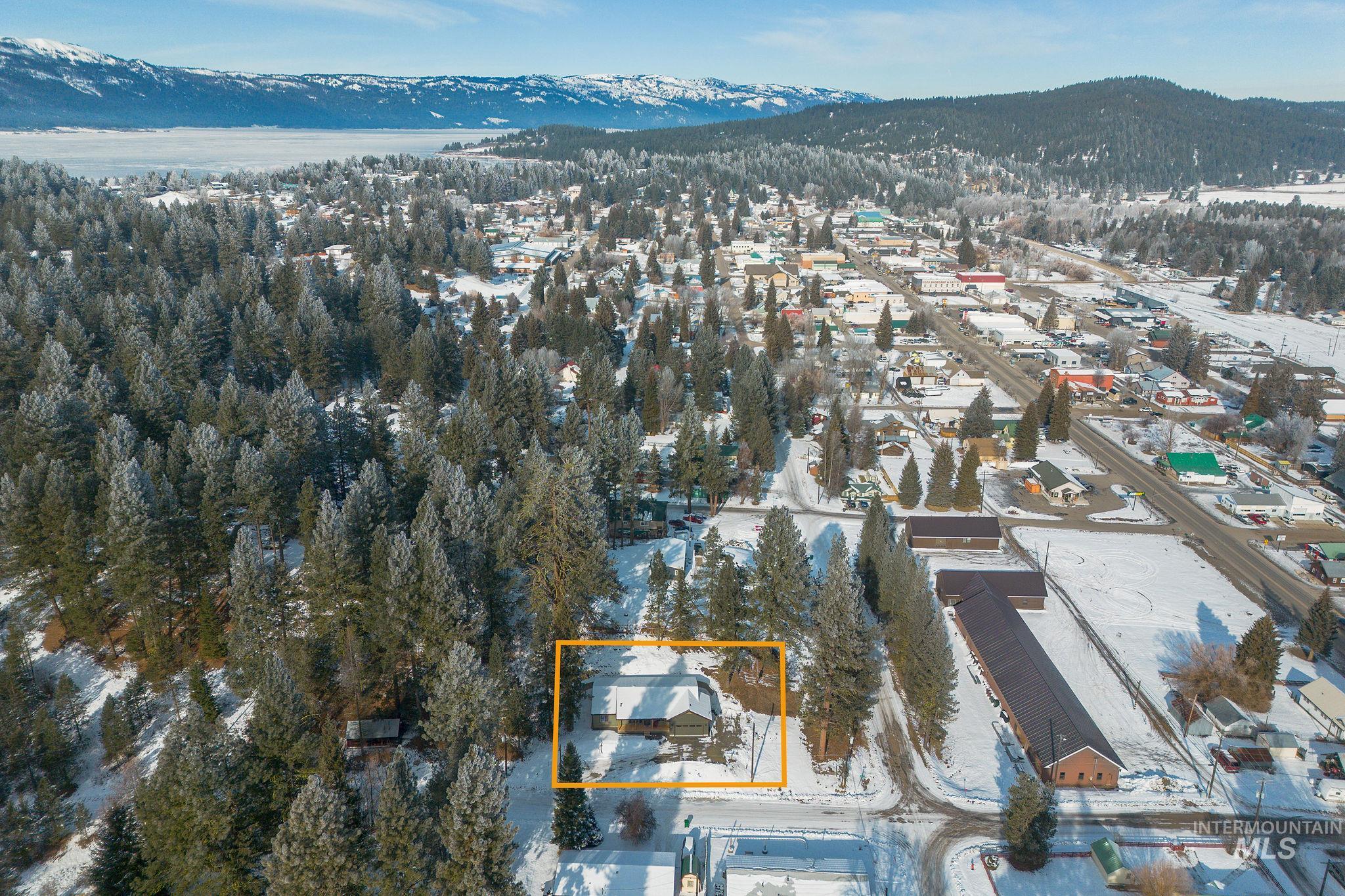 204 W Mill St, Cascade, Idaho 83611, 3 Bedrooms, 2 Bathrooms, Residential For Sale, Price $560,000,MLS 98965798