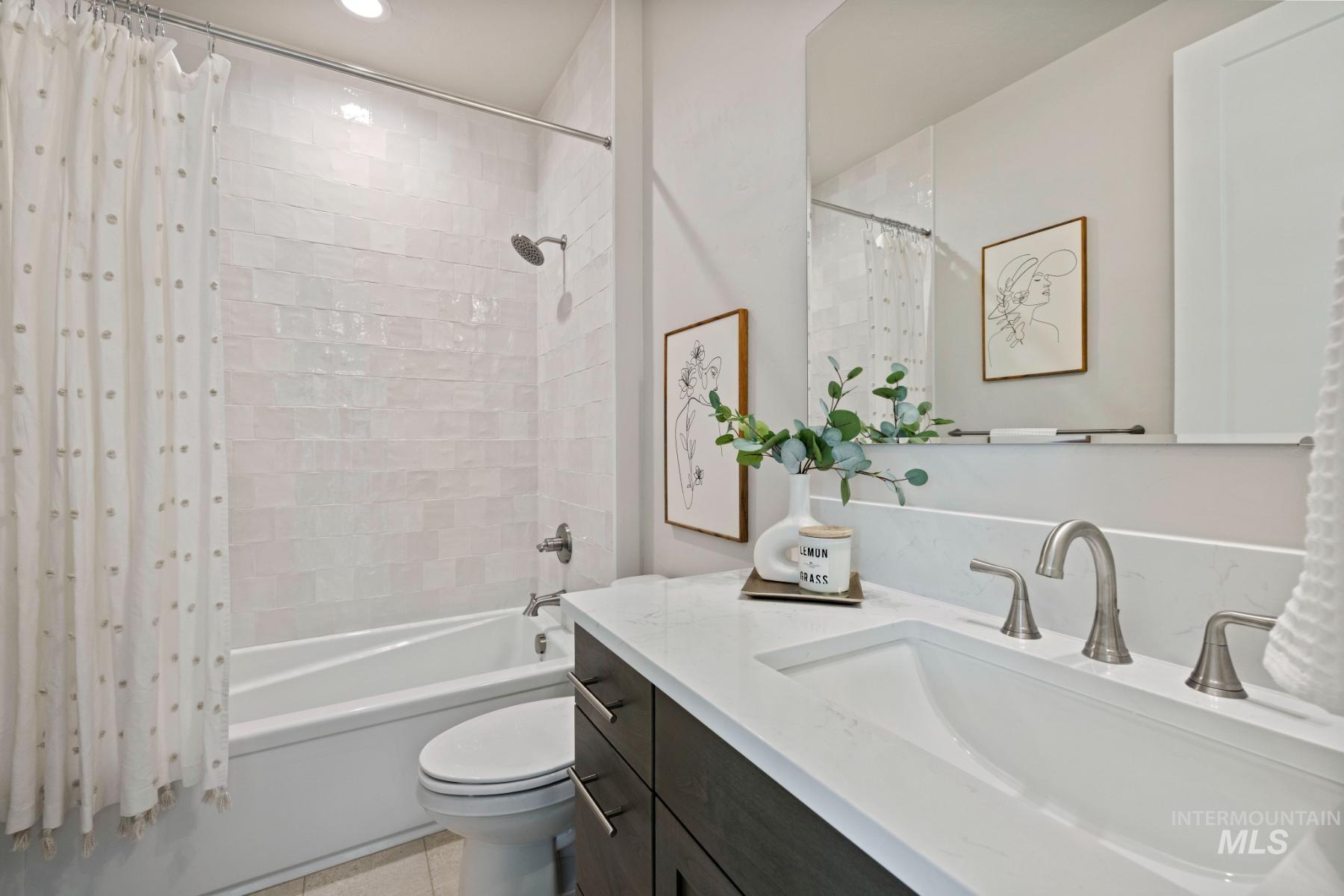 1041 W Malbar St., Meridian, Idaho 83646, 4 Bedrooms, 3 Bathrooms, Residential For Sale, Price $874,900,MLS 98965804