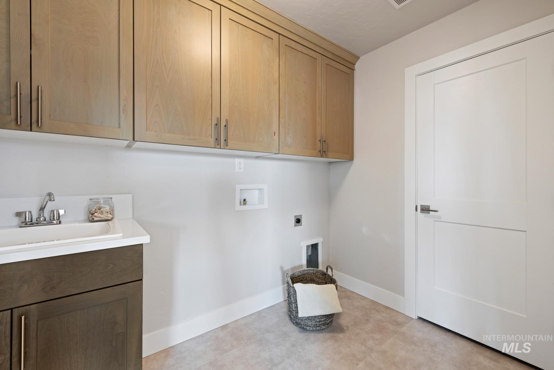 1041 W Malbar St., Meridian, Idaho 83646, 4 Bedrooms, 3 Bathrooms, Residential For Sale, Price $874,900,MLS 98965804