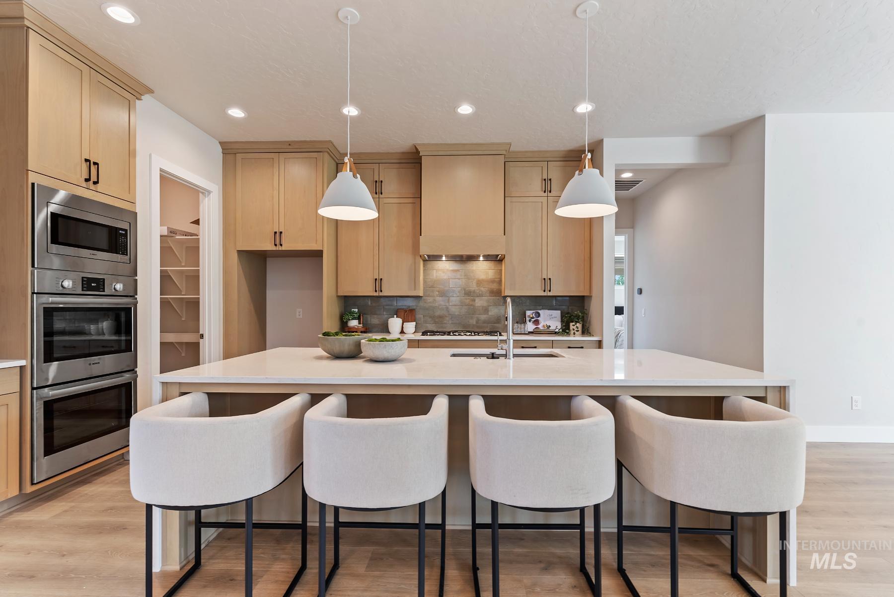 967 W Malbar St., Meridian, Idaho 83646, 3 Bedrooms, 2 Bathrooms, Residential For Sale, Price $759,900,MLS 98965805