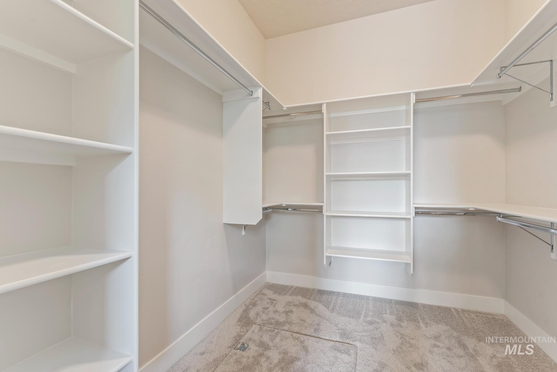 967 W Malbar St., Meridian, Idaho 83646, 3 Bedrooms, 2 Bathrooms, Residential For Sale, Price $759,900,MLS 98965805