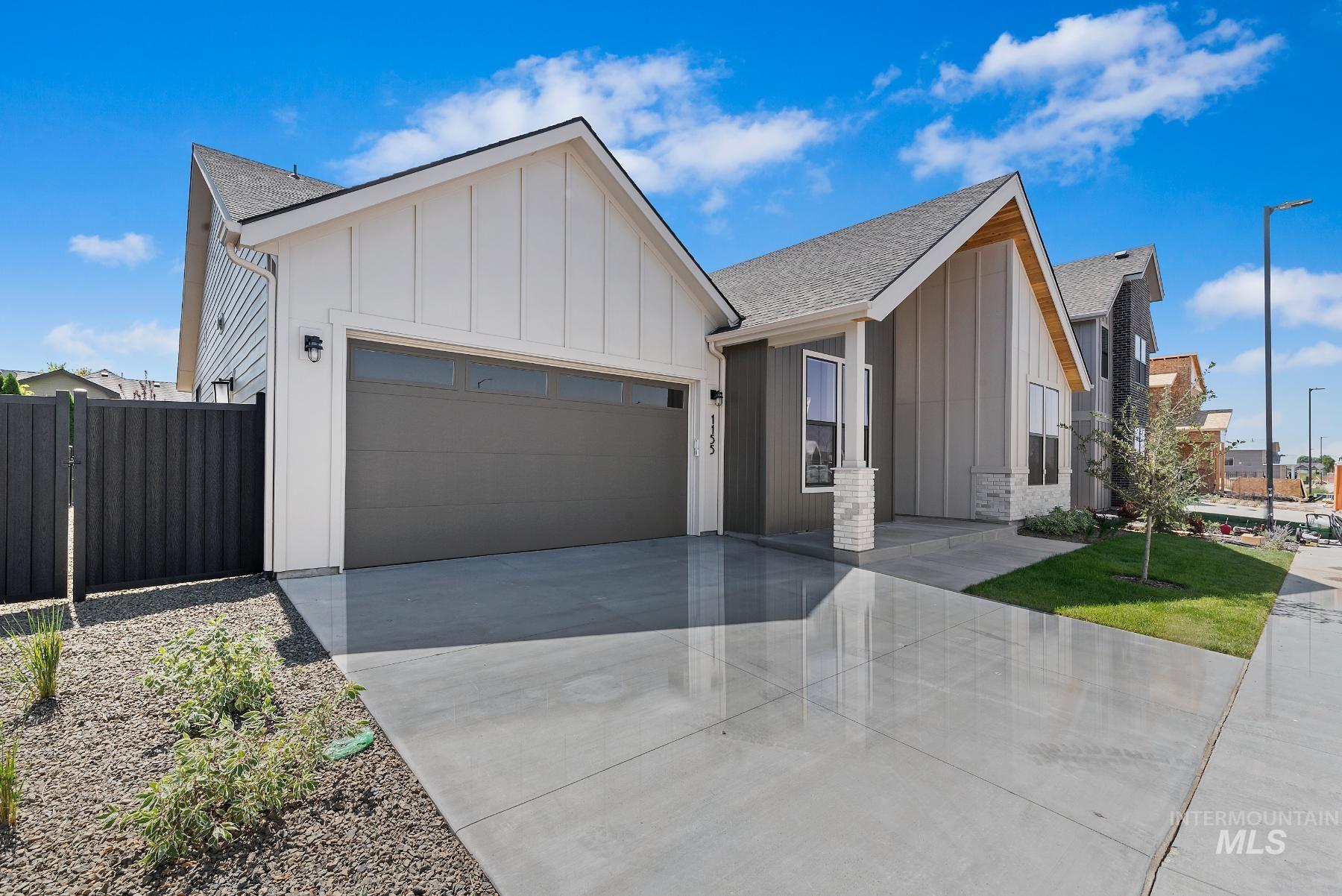 967 W Malbar St., Meridian, Idaho 83646, 3 Bedrooms, 2 Bathrooms, Residential For Sale, Price $759,900,MLS 98965805