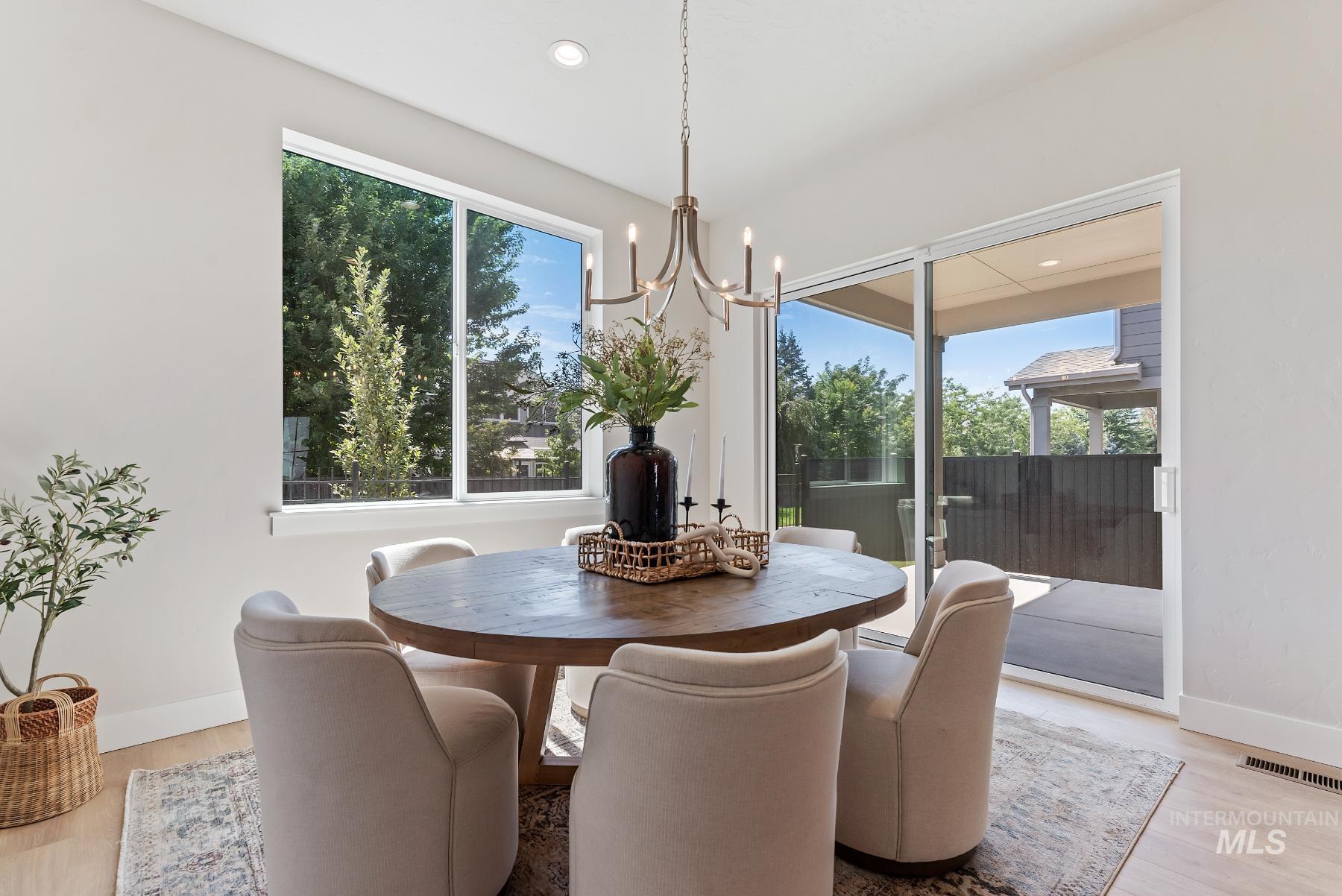 967 W Malbar St., Meridian, Idaho 83646, 3 Bedrooms, 2 Bathrooms, Residential For Sale, Price $759,900,MLS 98965805