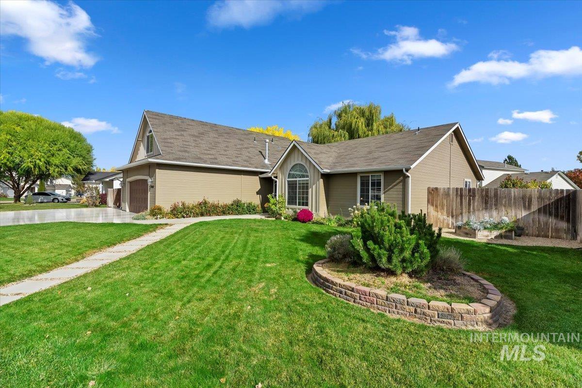 16608 Old Friendship Way, Caldwell, Idaho 83607, 4 Bedrooms, 2 Bathrooms, Residential For Sale, Price $445,900,MLS 98965806