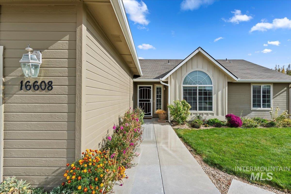 16608 Old Friendship Way, Caldwell, Idaho 83607, 4 Bedrooms, 2 Bathrooms, Residential For Sale, Price $445,900,MLS 98965806