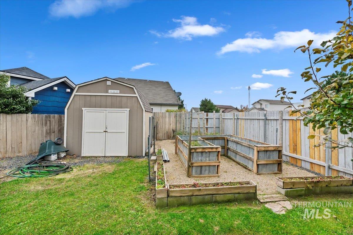 16608 Old Friendship Way, Caldwell, Idaho 83607, 4 Bedrooms, 2 Bathrooms, Residential For Sale, Price $445,900,MLS 98965806