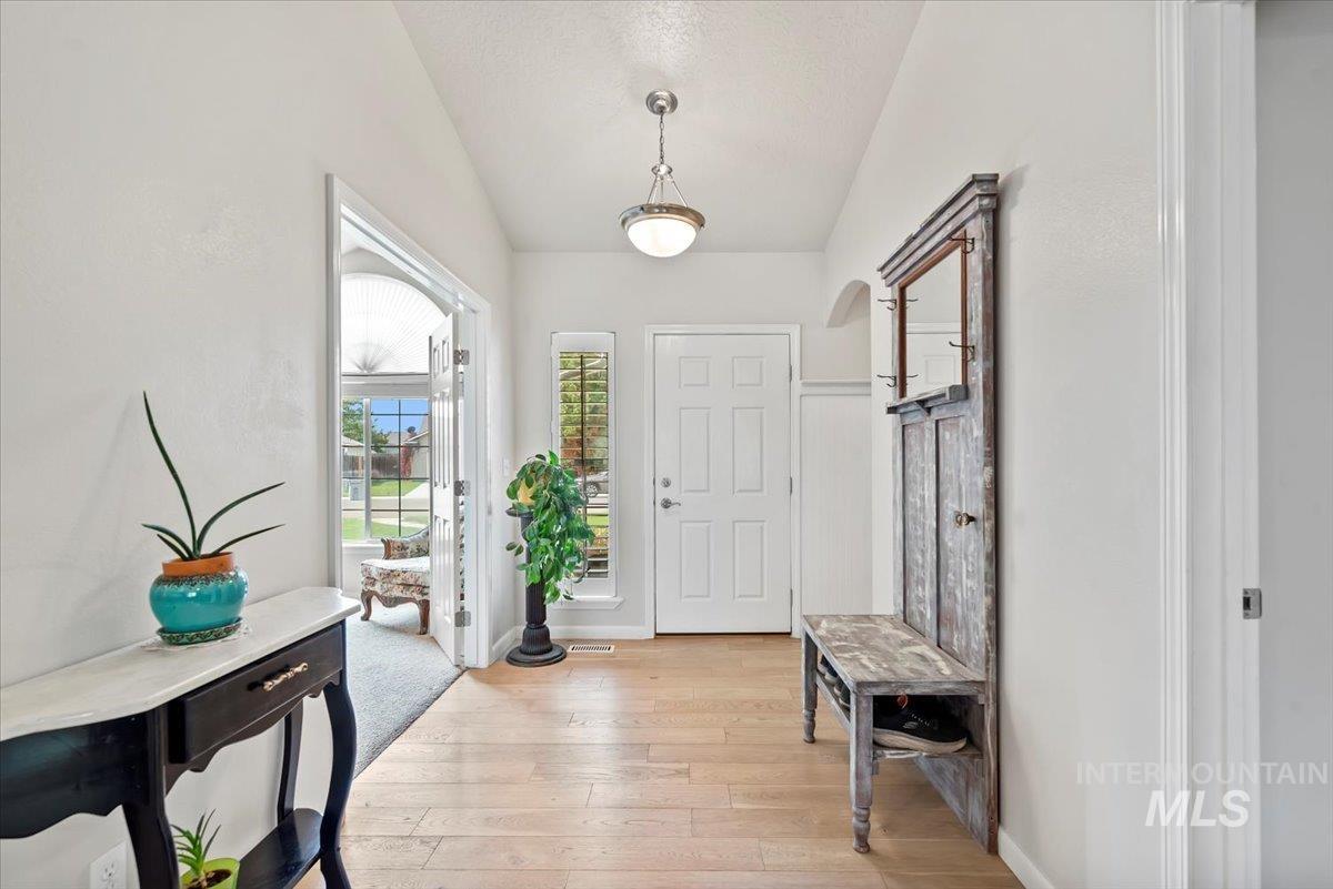 16608 Old Friendship Way, Caldwell, Idaho 83607, 4 Bedrooms, 2 Bathrooms, Residential For Sale, Price $445,900,MLS 98965806