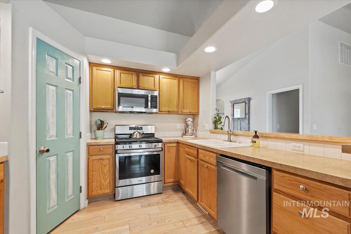 16608 Old Friendship Way, Caldwell, Idaho 83607, 4 Bedrooms, 2 Bathrooms, Residential For Sale, Price $445,900,MLS 98965806