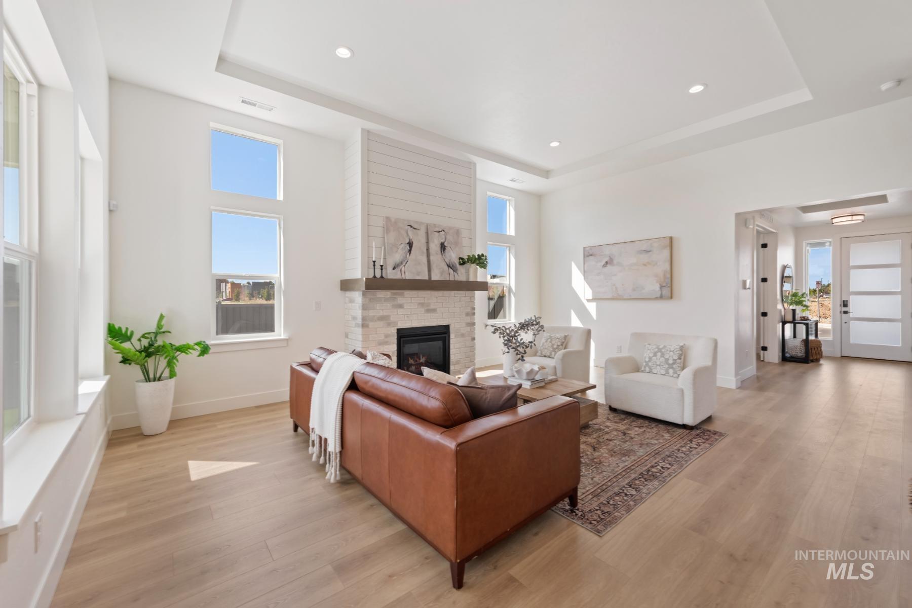 945 W Malbar St, Meridian, Idaho 83646, 5 Bedrooms, 3 Bathrooms, Residential For Sale, Price $735,900,MLS 98965809