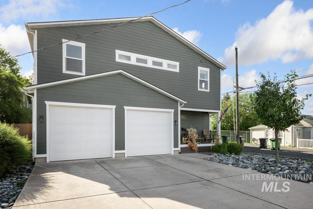 417 E E St, Moscow, Idaho 83843, 4 Bedrooms, 3 Bathrooms, Residential For Sale, Price $624,000,MLS 98965819