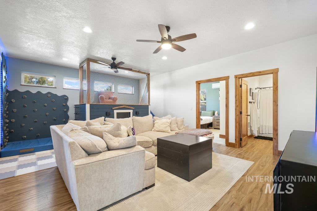 417 E E St, Moscow, Idaho 83843, 4 Bedrooms, 3 Bathrooms, Residential For Sale, Price $624,000,MLS 98965819