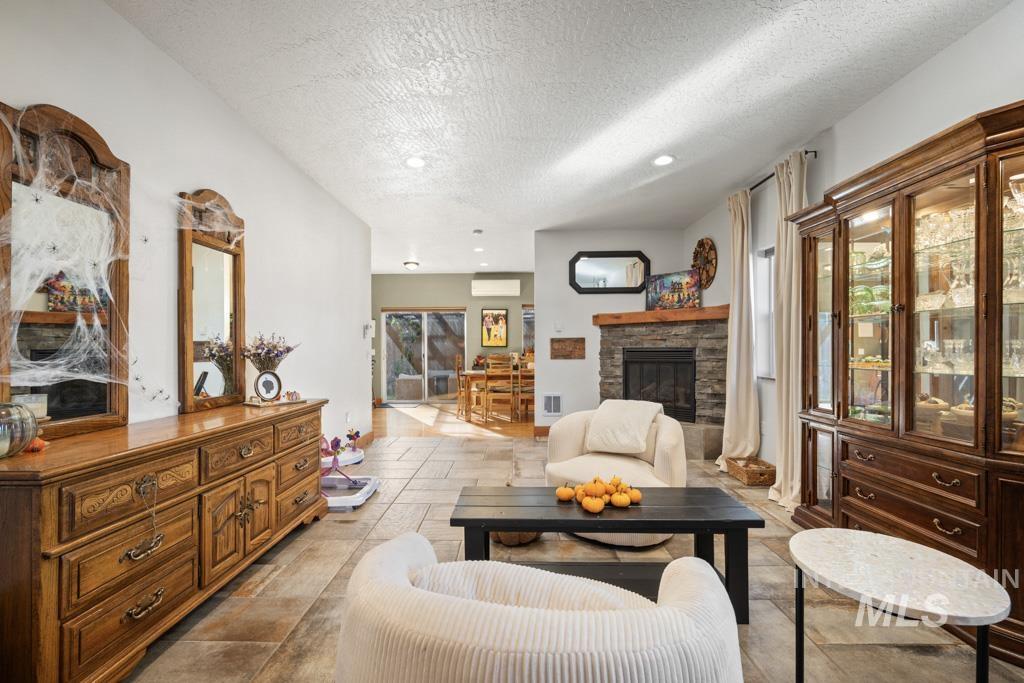 417 E E St, Moscow, Idaho 83843, 4 Bedrooms, 3 Bathrooms, Residential For Sale, Price $624,000,MLS 98965819