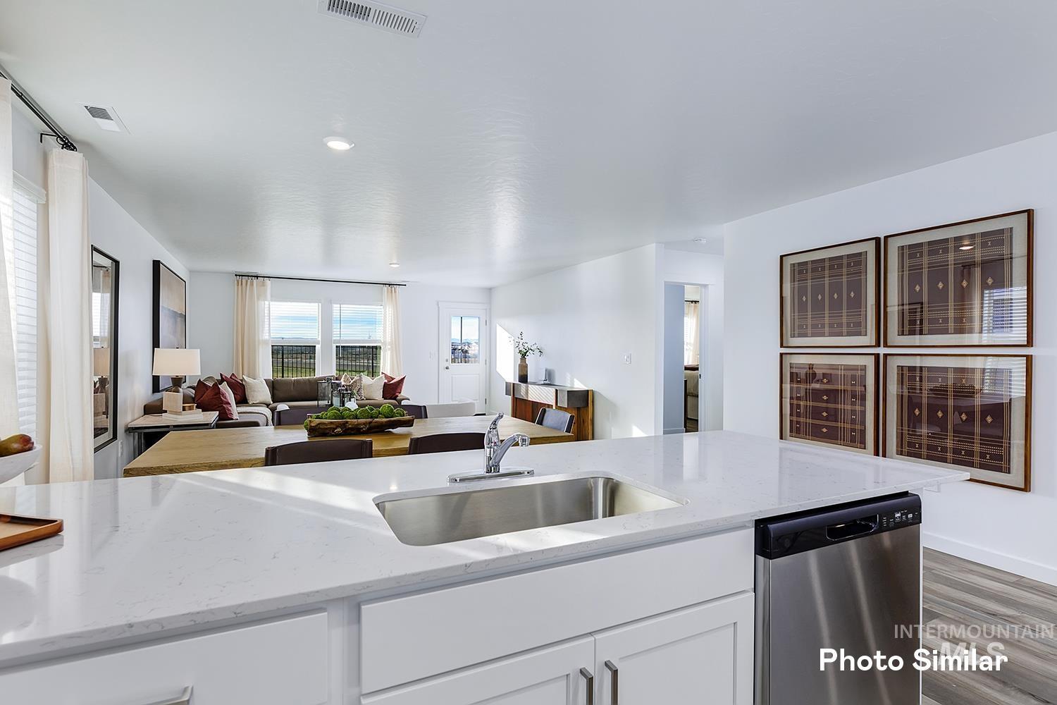 18434 N Sparkleberry Ave, Nampa, Idaho 83687, 3 Bedrooms, 2 Bathrooms, Residential For Sale, Price $388,800,MLS 98965822