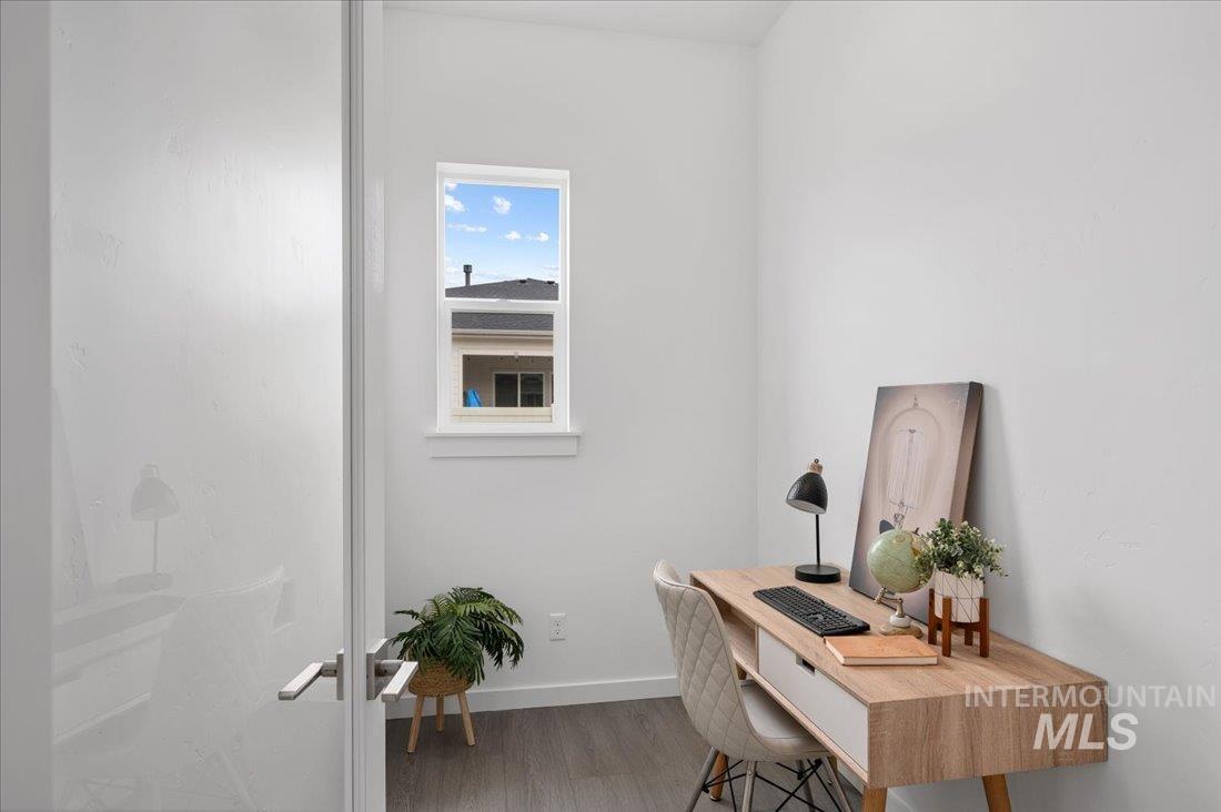 5266 W McNair St, Meridian, Idaho 83646, 4 Bedrooms, 3 Bathrooms, Residential For Sale, Price $639,000,MLS 98965832