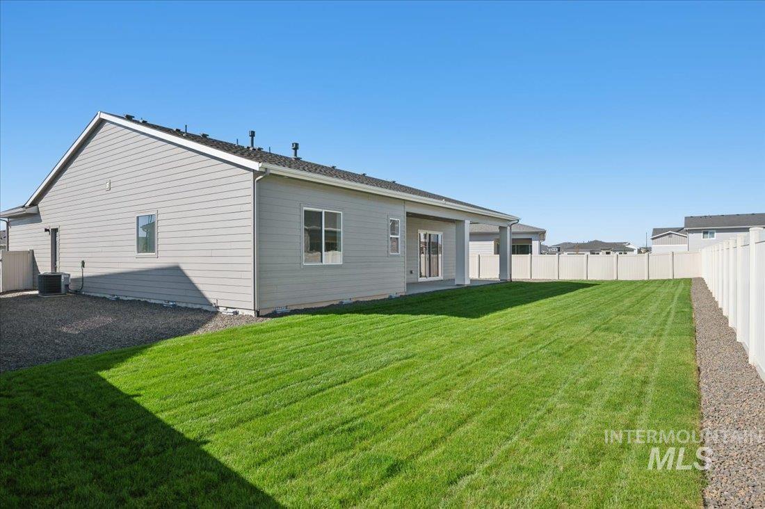 5266 W McNair St, Meridian, Idaho 83646, 4 Bedrooms, 3 Bathrooms, Residential For Sale, Price $639,000,MLS 98965832