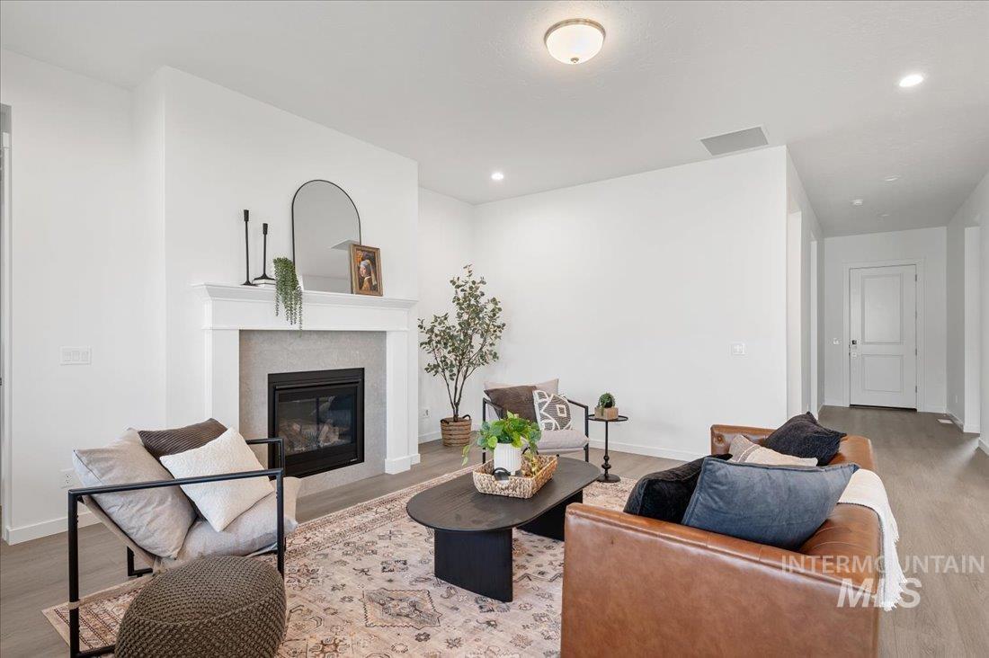 5266 W McNair St, Meridian, Idaho 83646, 4 Bedrooms, 3 Bathrooms, Residential For Sale, Price $639,000,MLS 98965832