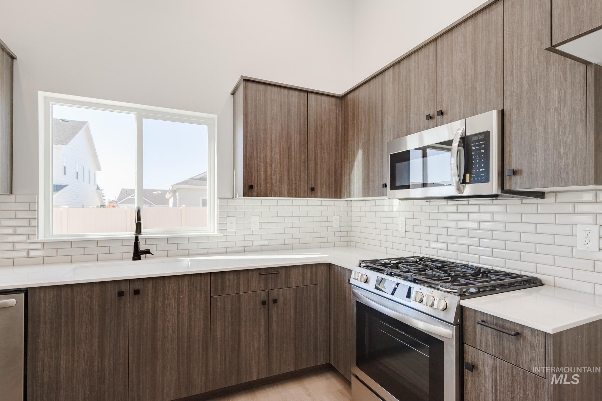 2451 N Silver Wolf Ave, Star, Idaho 83669, 4 Bedrooms, 2 Bathrooms, Residential For Sale, Price $470,990,MLS 98965838