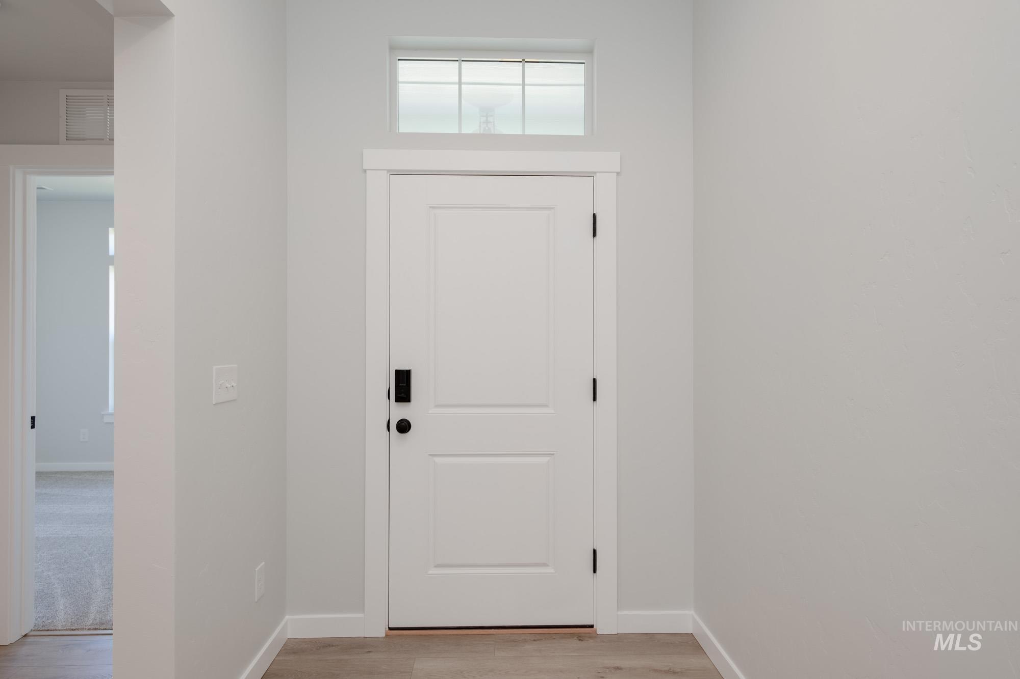 2433 N Silver Wolf Ave, Star, Idaho 83669, 4 Bedrooms, 2 Bathrooms, Residential For Sale, Price $494,990,MLS 98965839