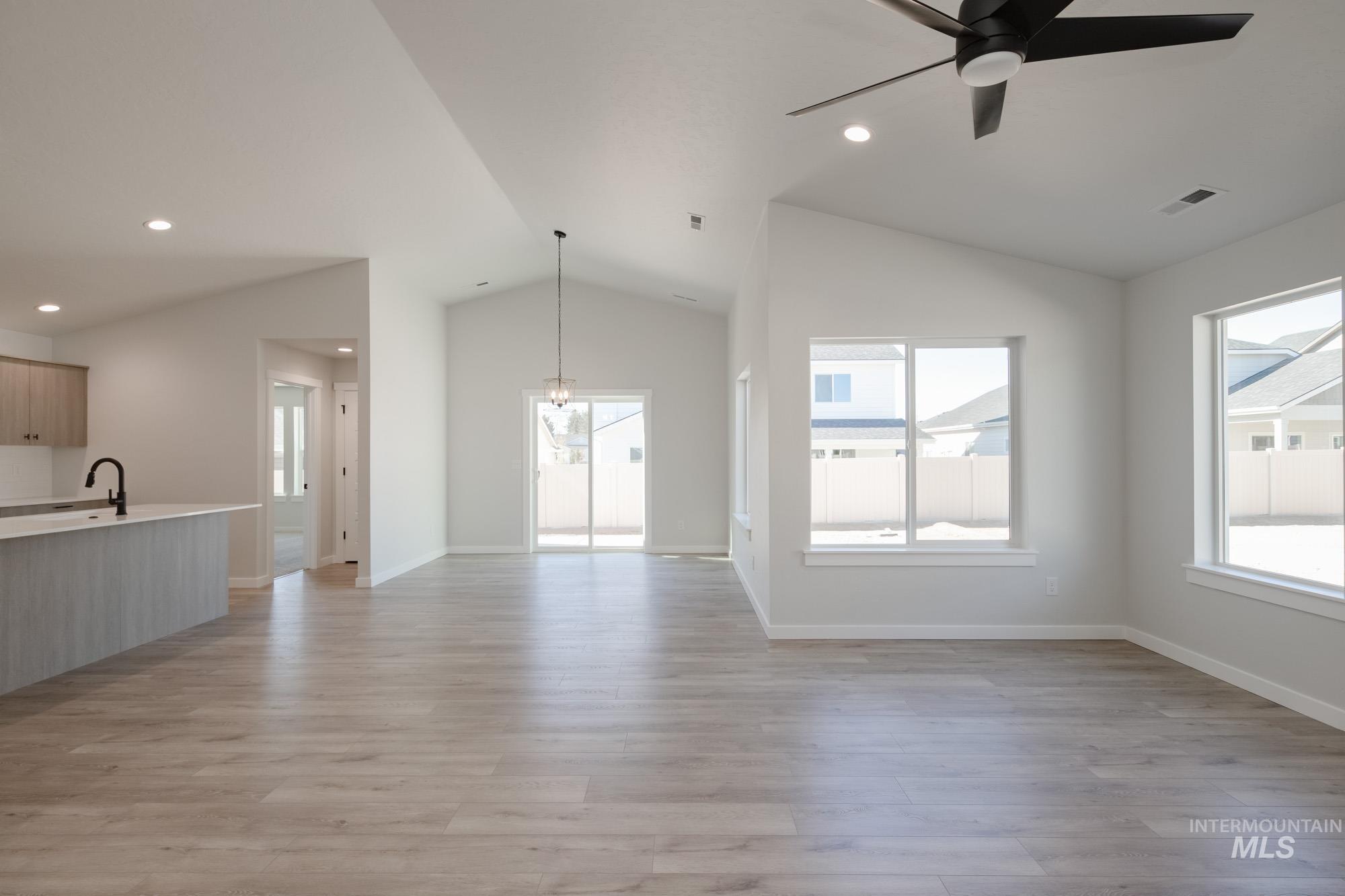 2433 N Silver Wolf Ave, Star, Idaho 83669, 4 Bedrooms, 2 Bathrooms, Residential For Sale, Price $494,990,MLS 98965839