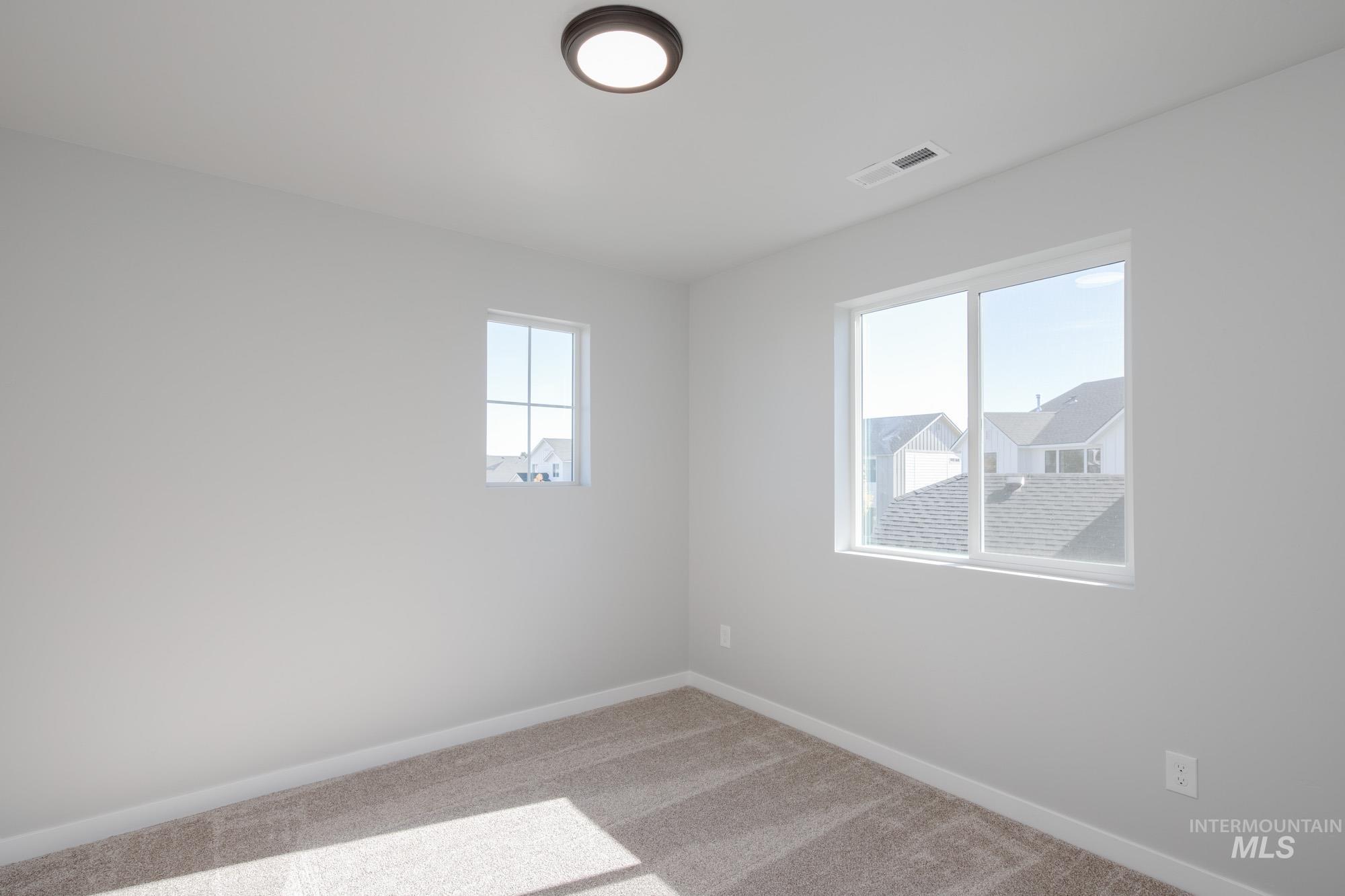 2397 N Silver Wolf Ave, Star, Idaho 83669, 4 Bedrooms, 2.5 Bathrooms, Residential For Sale, Price $554,990,MLS 98965840