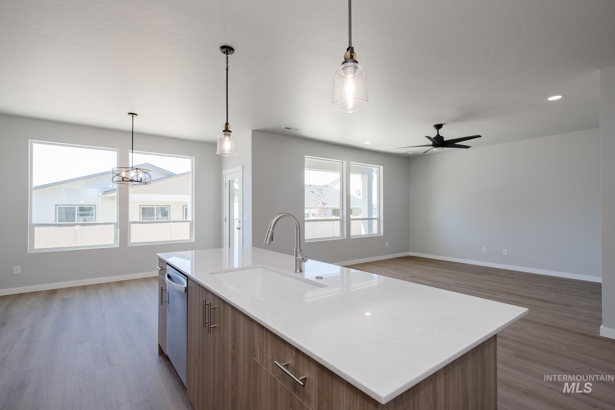 2397 N Silver Wolf Ave, Star, Idaho 83669, 4 Bedrooms, 2.5 Bathrooms, Residential For Sale, Price $554,990,MLS 98965840