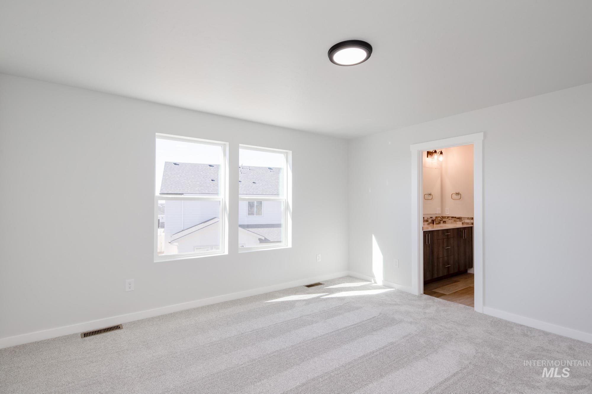 2389 N Silver Wolf Ave, Star, Idaho 83669, 3 Bedrooms, 2.5 Bathrooms, Residential For Sale, Price $458,990,MLS 98965841