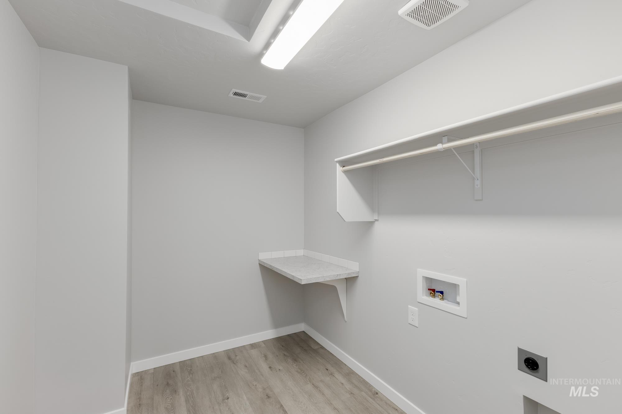 907 N Aleppo Way, Meridian, Idaho 83642, 4 Bedrooms, 2 Bathrooms, Residential For Sale, Price $492,990,MLS 98965844