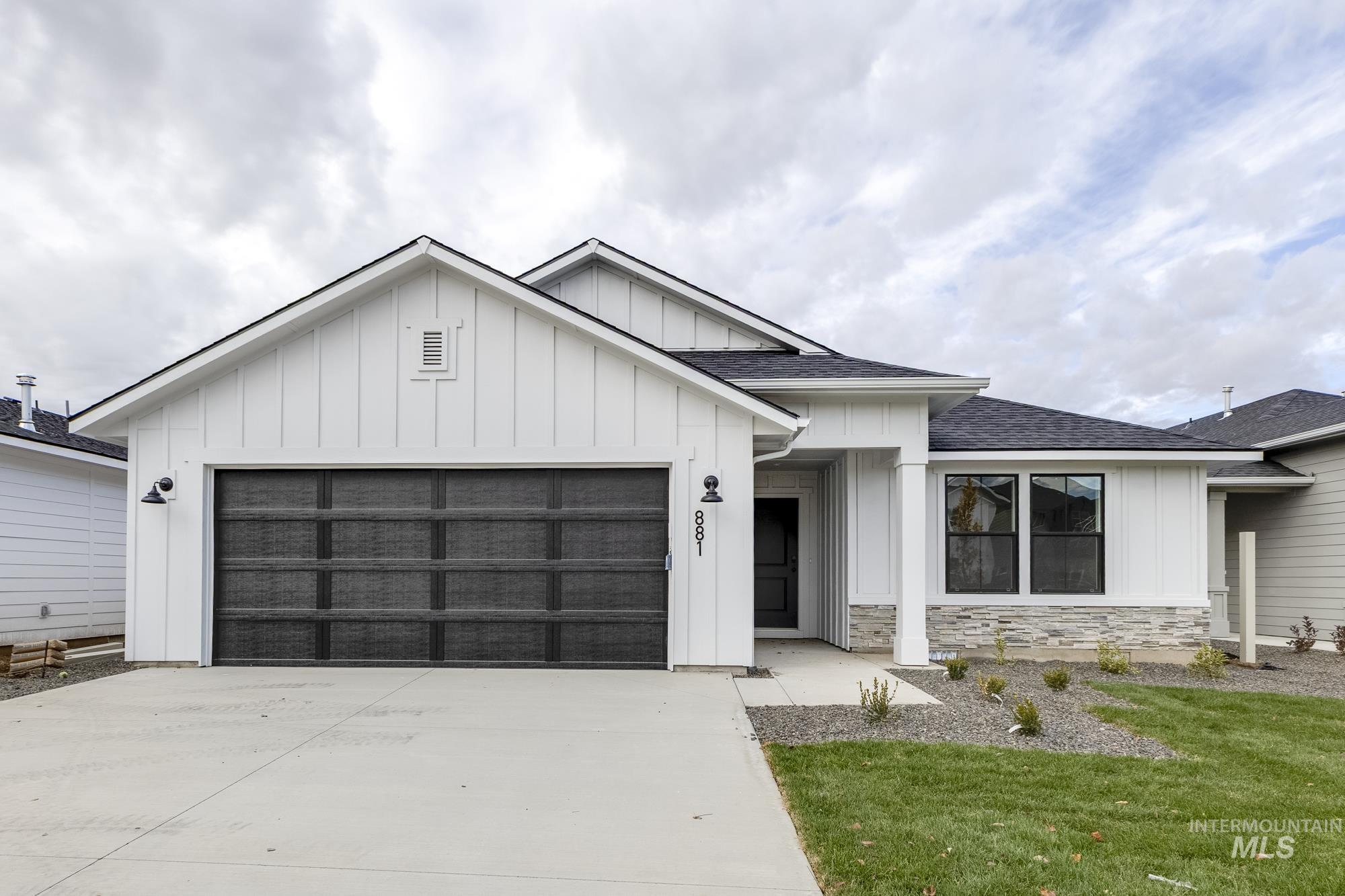 881 N Aleppo Way, Meridian, Idaho 83642, 3 Bedrooms, 2 Bathrooms, Residential For Sale, Price $467,990,MLS 98965845