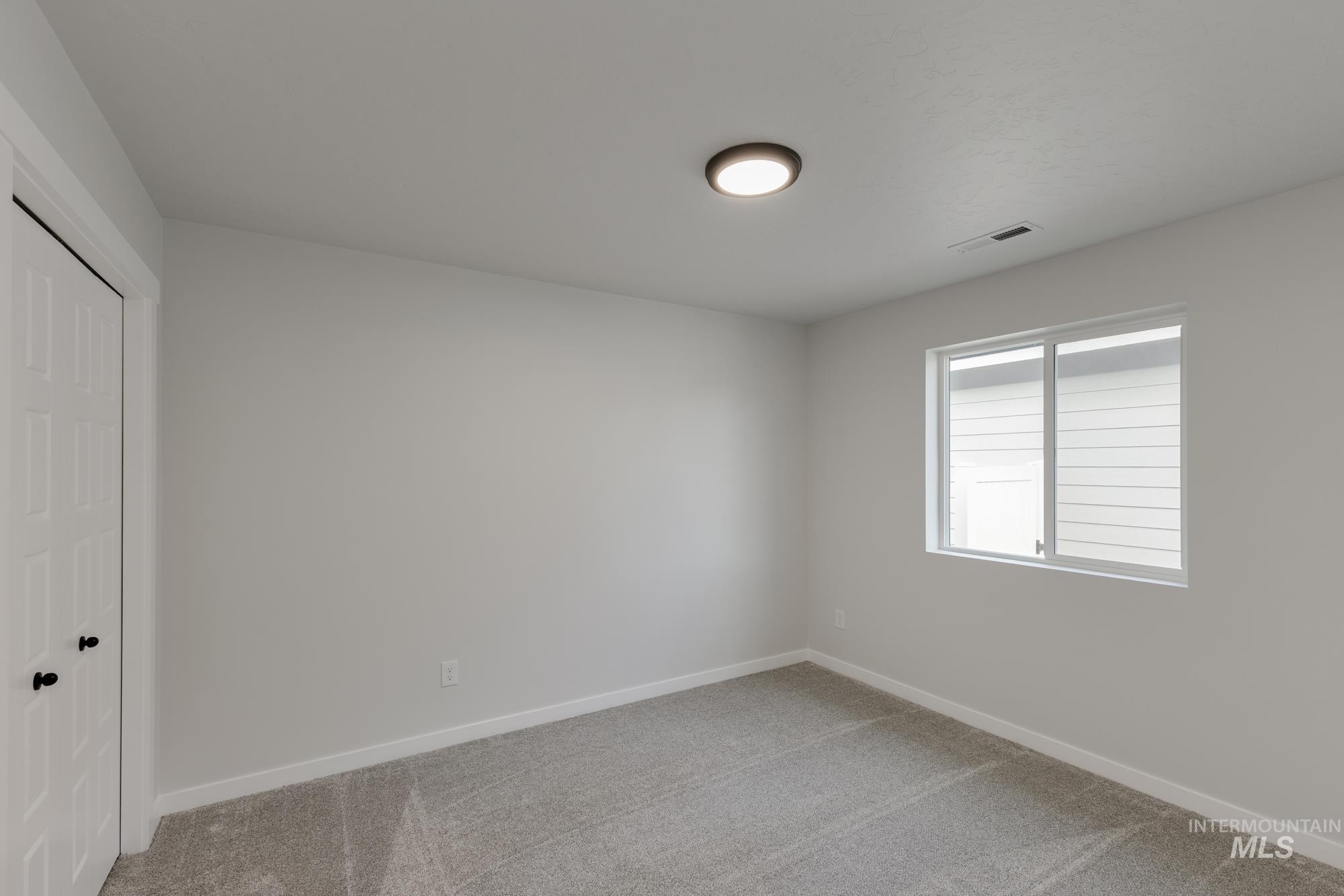 881 N Aleppo Way, Meridian, Idaho 83642, 3 Bedrooms, 2 Bathrooms, Residential For Sale, Price $467,990,MLS 98965845