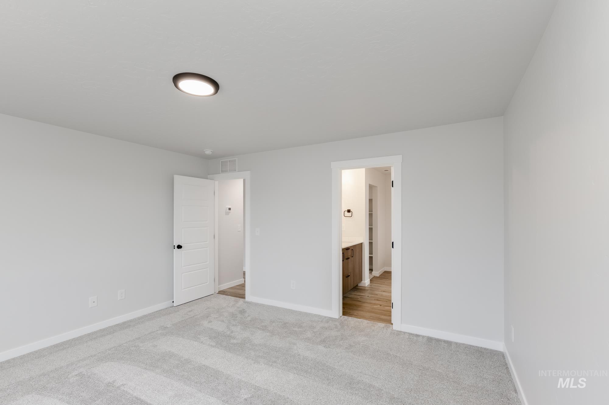 881 N Aleppo Way, Meridian, Idaho 83642, 3 Bedrooms, 2 Bathrooms, Residential For Sale, Price $467,990,MLS 98965845