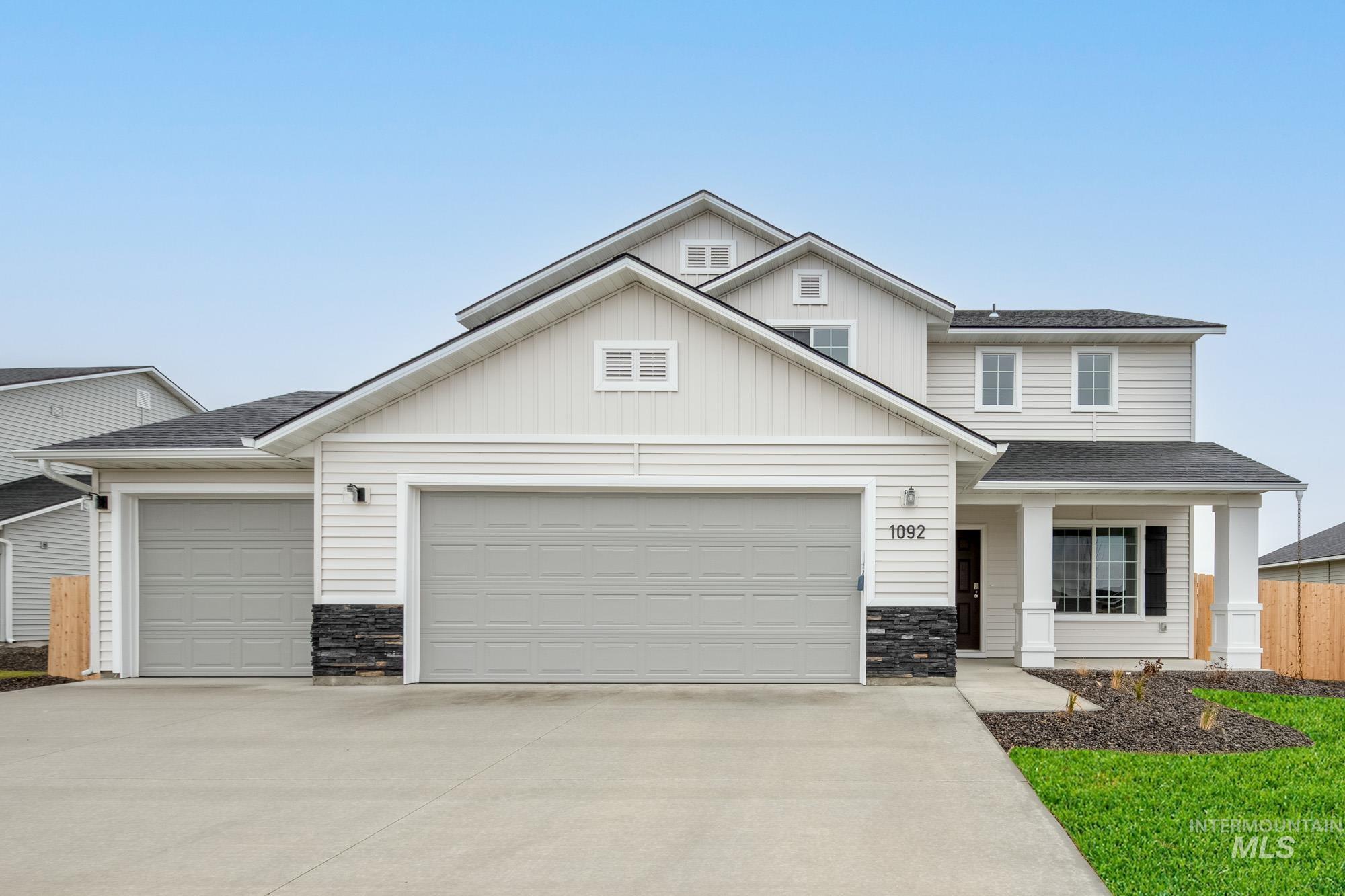 1092 Ellis River Ave, Middleton, Idaho 83644, 4 Bedrooms, 2.5 Bathrooms, Residential For Sale, Price $483,990,MLS 98965847