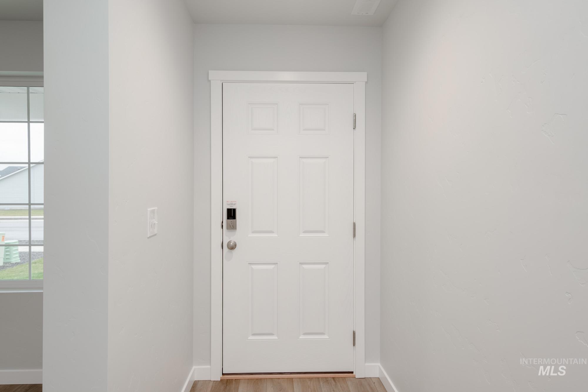 1092 Ellis River Ave, Middleton, Idaho 83644, 4 Bedrooms, 2.5 Bathrooms, Residential For Sale, Price $483,990,MLS 98965847