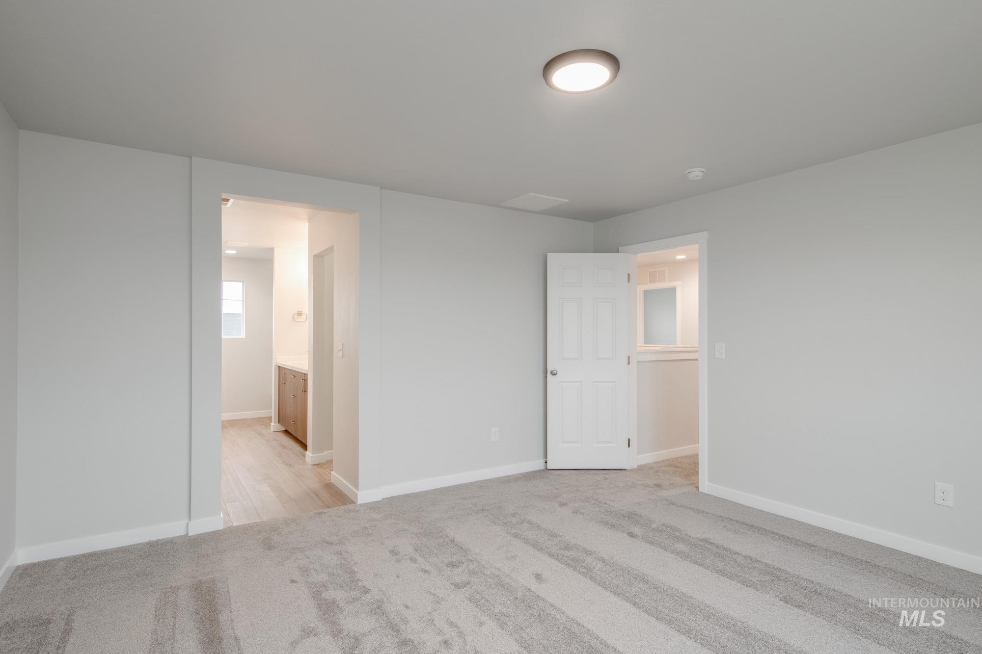 1092 Ellis River Ave, Middleton, Idaho 83644, 4 Bedrooms, 2.5 Bathrooms, Residential For Sale, Price $483,990,MLS 98965847