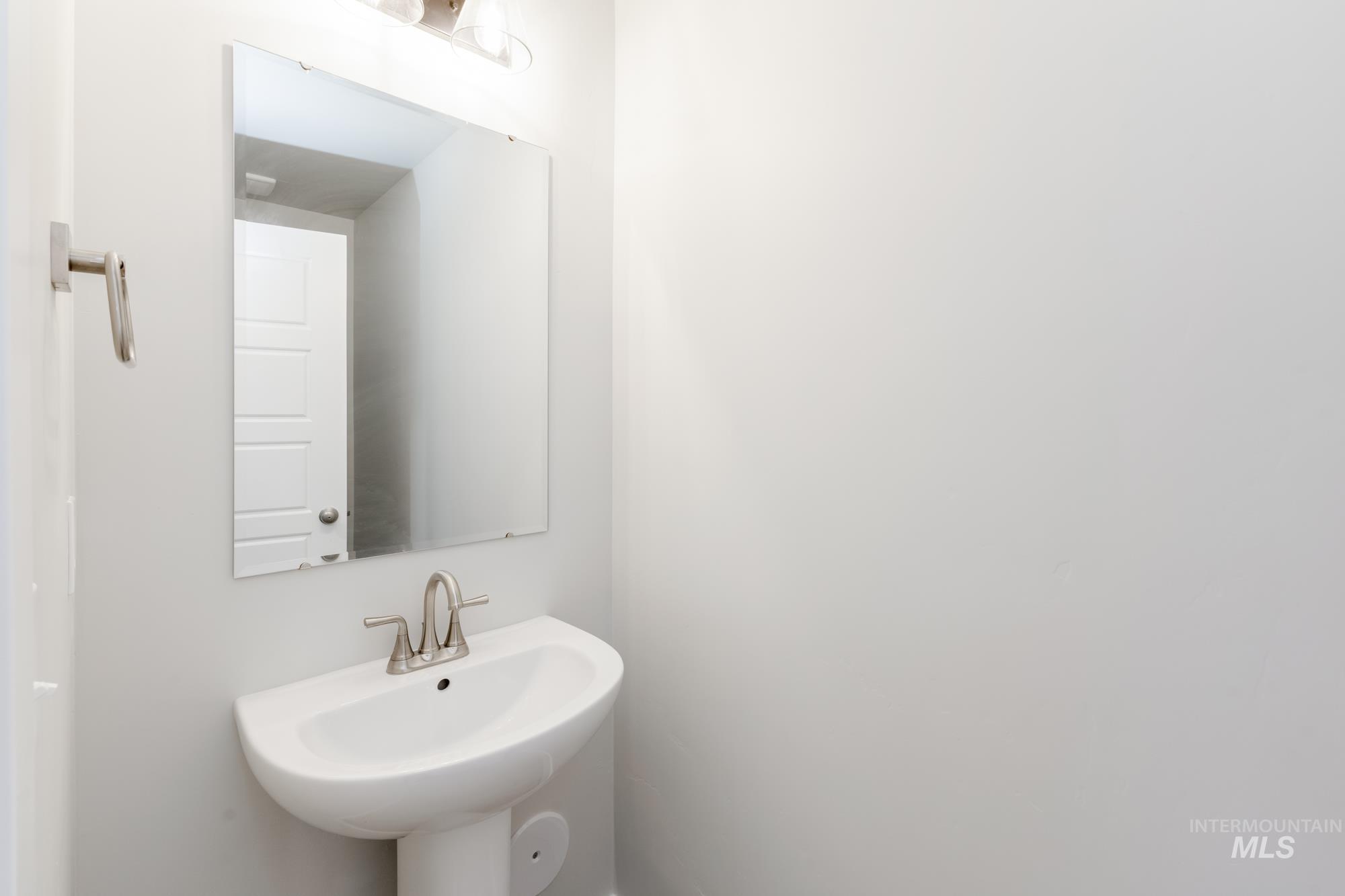 1104 Webb Brook St, Middleton, Idaho 83644, 4 Bedrooms, 2.5 Bathrooms, Residential For Sale, Price $474,990,MLS 98965848