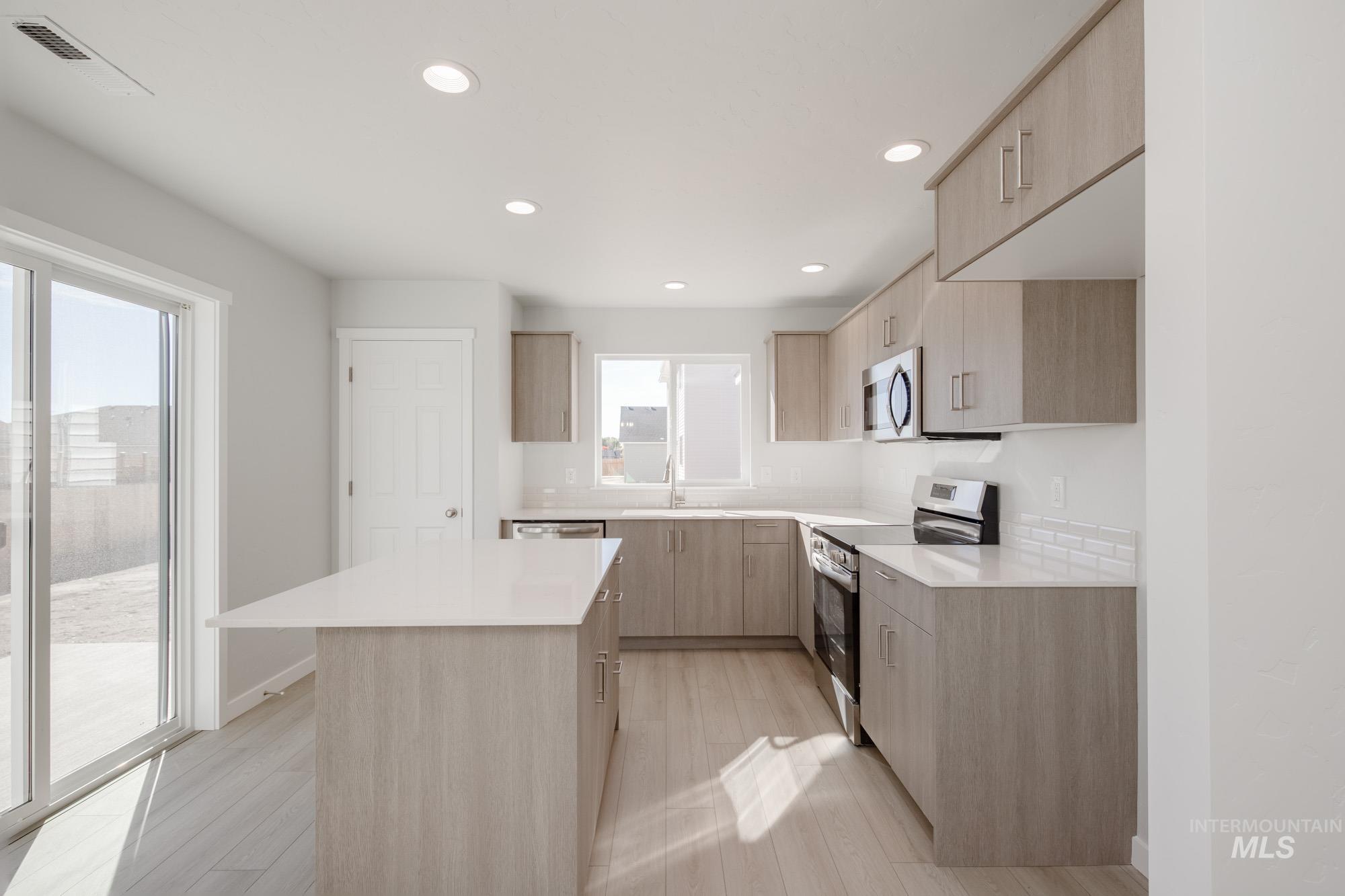 1104 Webb Brook St, Middleton, Idaho 83644, 4 Bedrooms, 2.5 Bathrooms, Residential For Sale, Price $474,990, 98965848