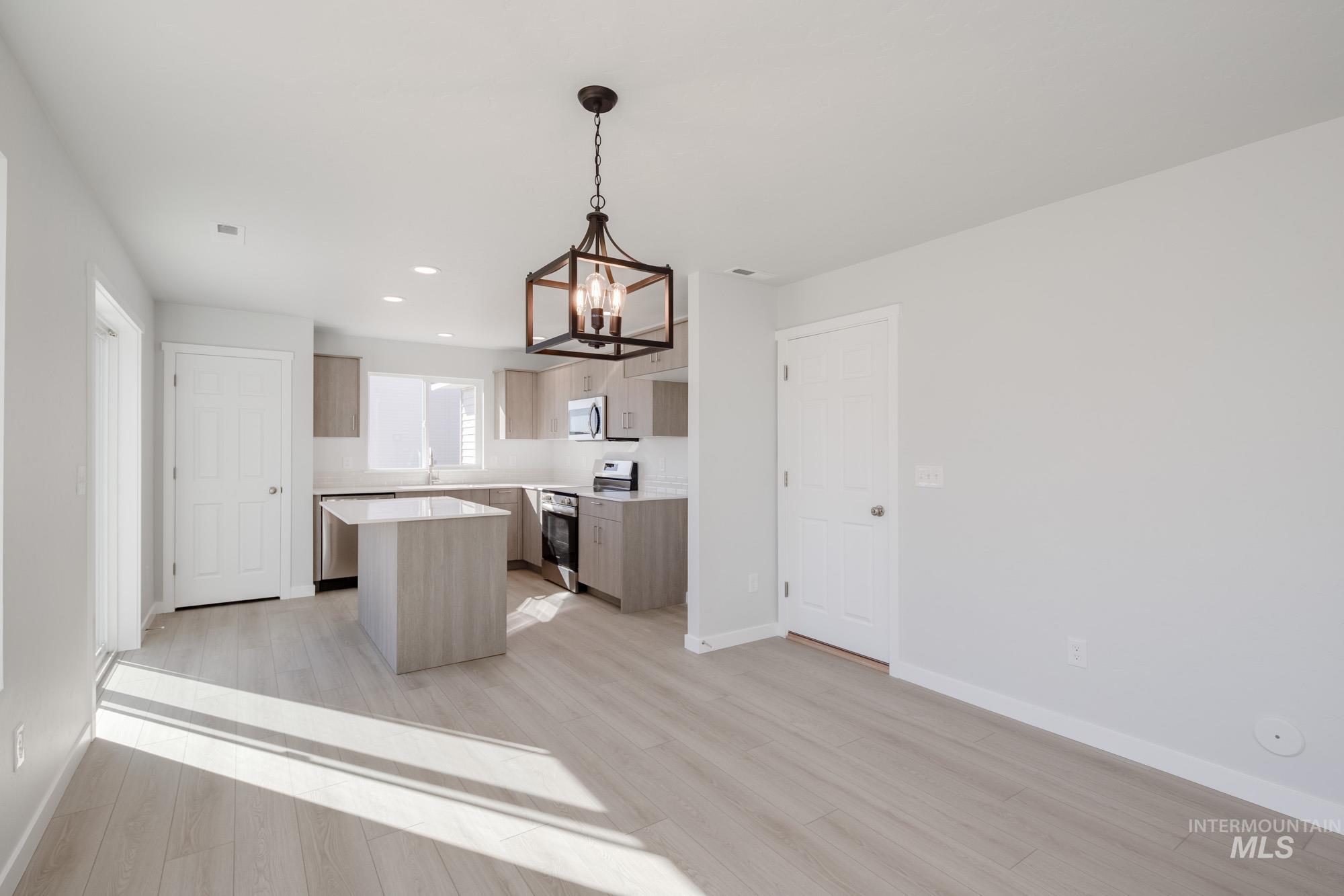 1104 Webb Brook St, Middleton, Idaho 83644, 4 Bedrooms, 2.5 Bathrooms, Residential For Sale, Price $474,990, 98965848