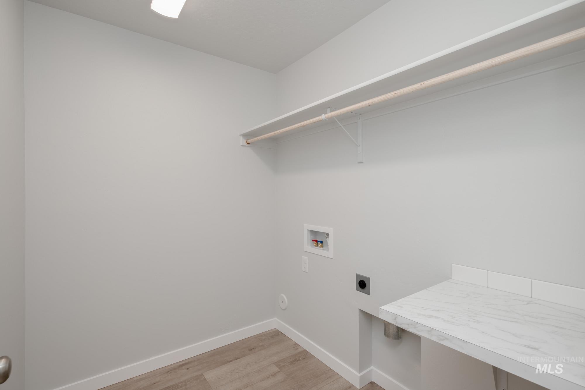 1732 Webb Brook St, Middleton, Idaho 83644, 5 Bedrooms, 2.5 Bathrooms, Residential For Sale, Price $556,990,MLS 98965849