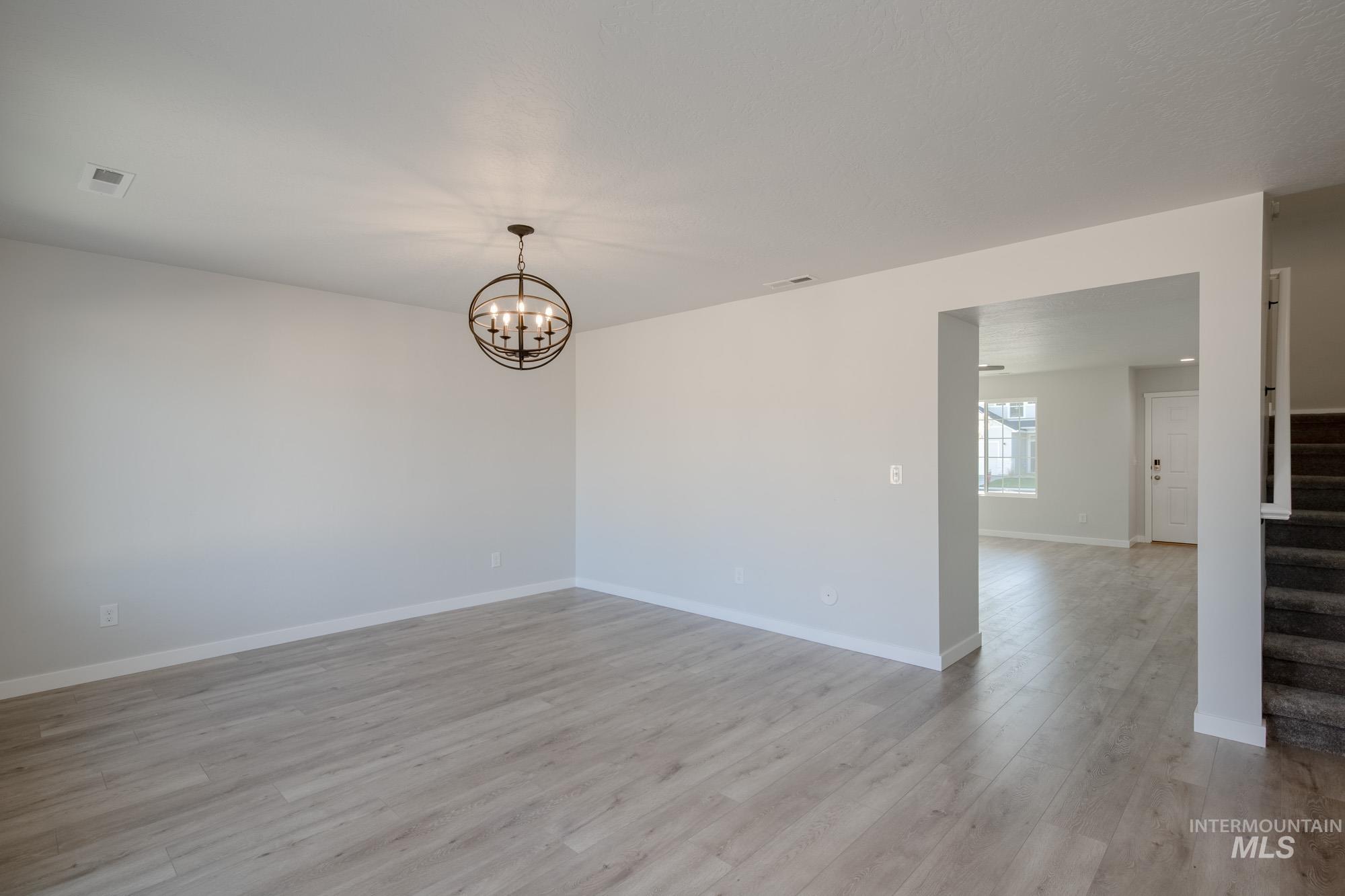 1732 Webb Brook St, Middleton, Idaho 83644, 5 Bedrooms, 2.5 Bathrooms, Residential For Sale, Price $556,990,MLS 98965849