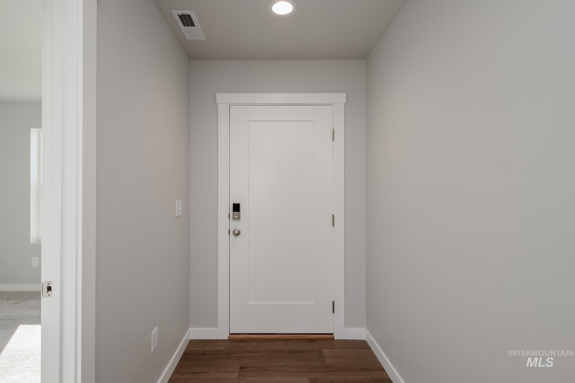 9080 W Camellia St, Nampa, Idaho 83687, 5 Bedrooms, 3 Bathrooms, Residential For Sale, Price $499,990,MLS 98965851