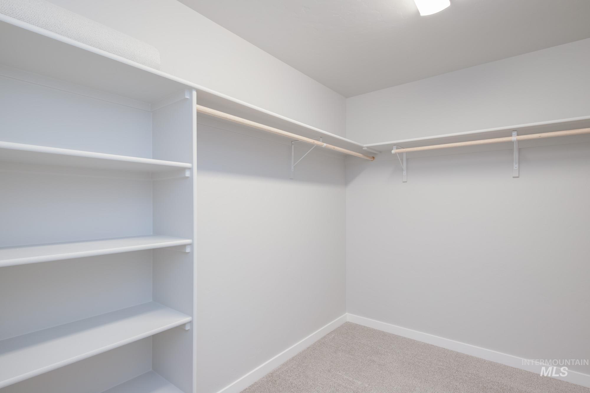 9080 W Camellia St, Nampa, Idaho 83687, 5 Bedrooms, 3 Bathrooms, Residential For Sale, Price $499,990,MLS 98965851