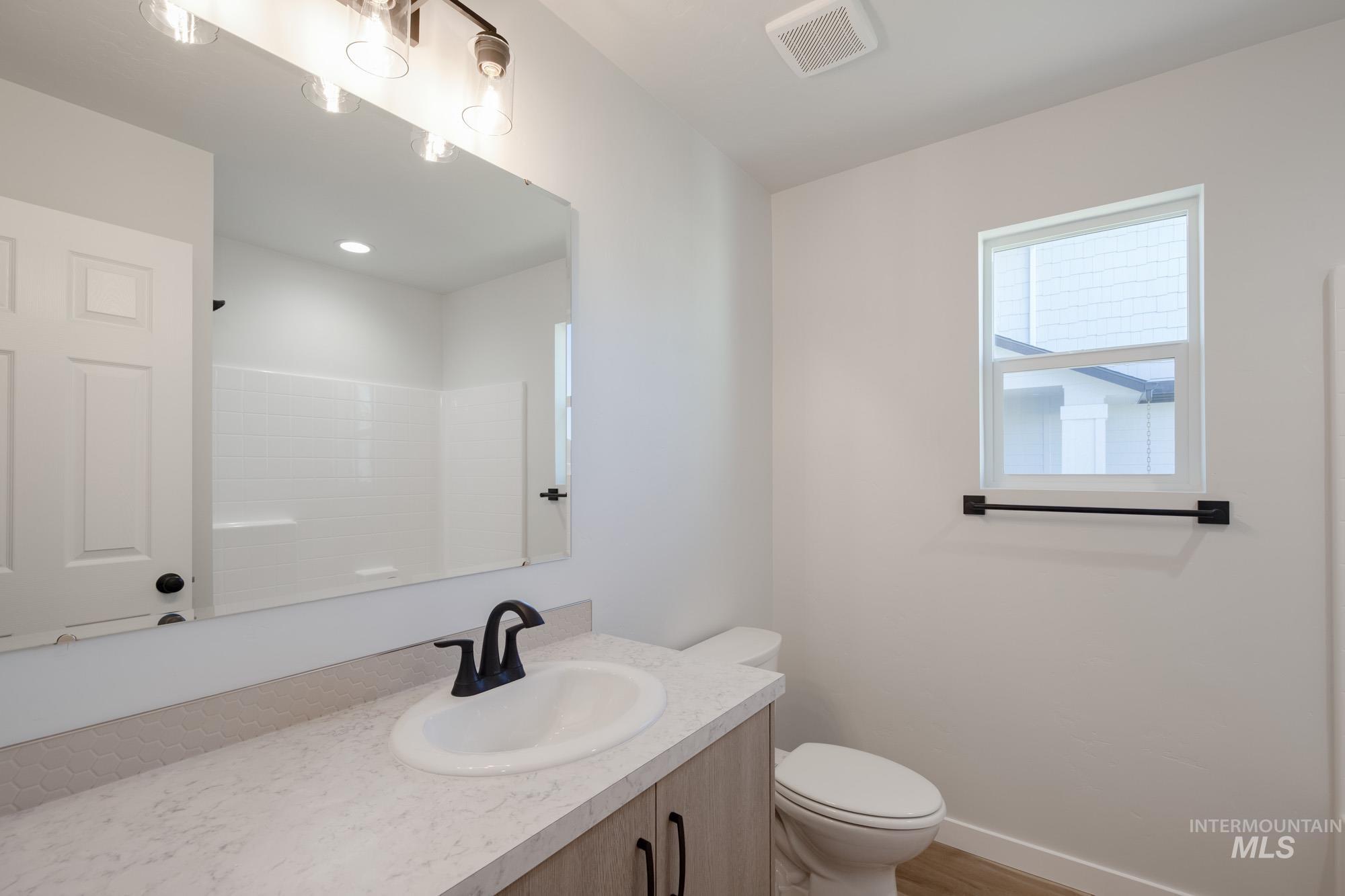 9051 W Camellia St, Nampa, Idaho 83687, 4 Bedrooms, 2 Bathrooms, Residential For Sale, Price $434,990,MLS 98965852