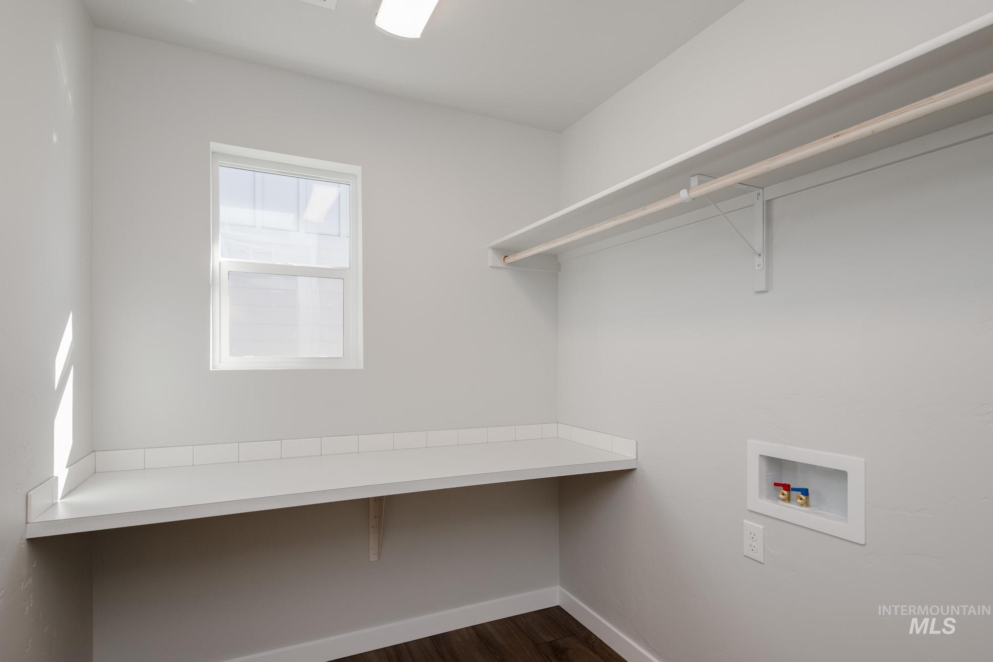 4212 E Hillsong St, Meridian, Idaho 83642, 3 Bedrooms, 2.5 Bathrooms, Residential For Sale, Price $454,990,MLS 98965855