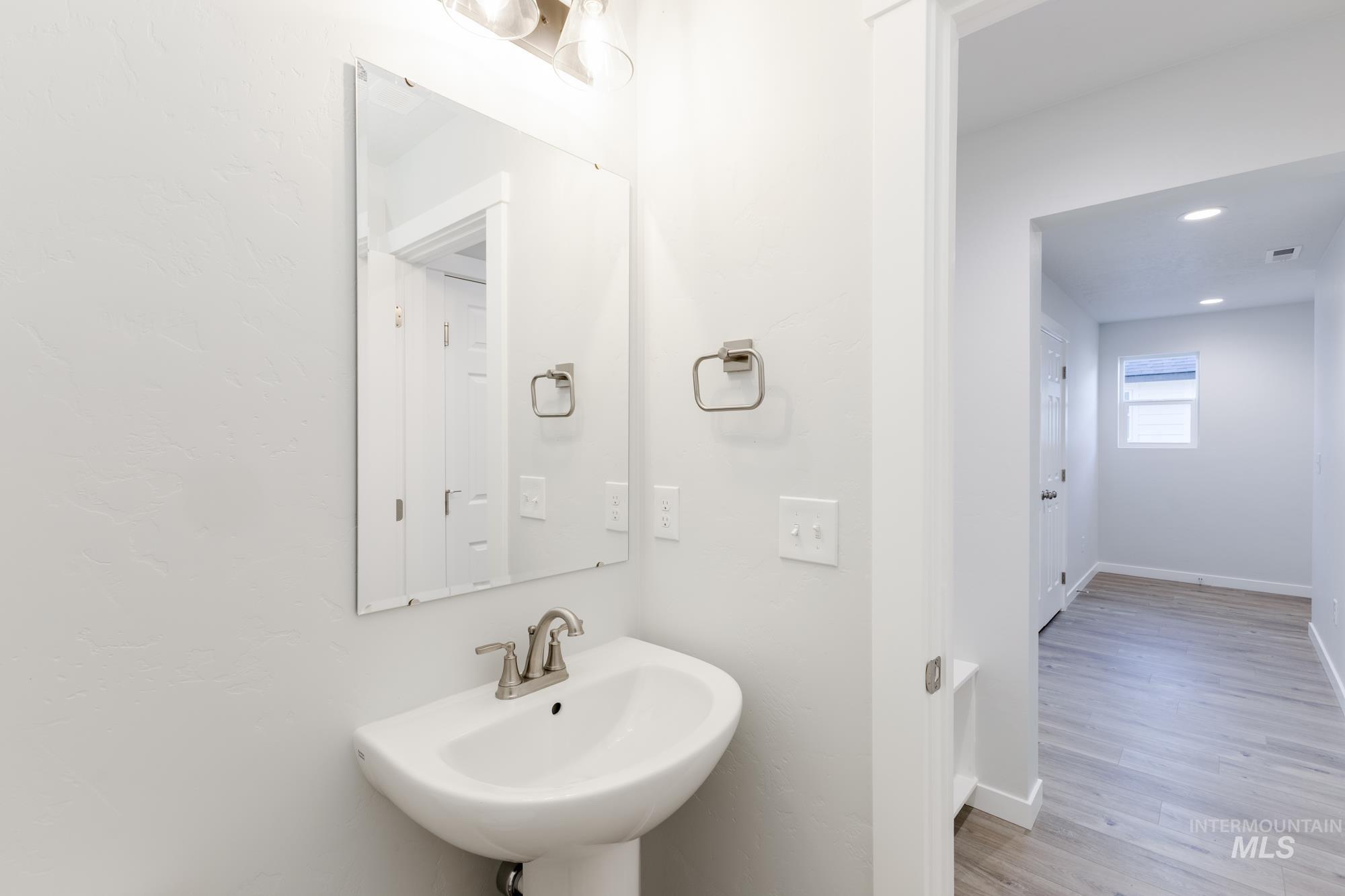 2873 E Boulder Basin Dr, Kuna, Idaho 83634, 3 Bedrooms, 2.5 Bathrooms, Residential For Sale, Price $469,990,MLS 98965856