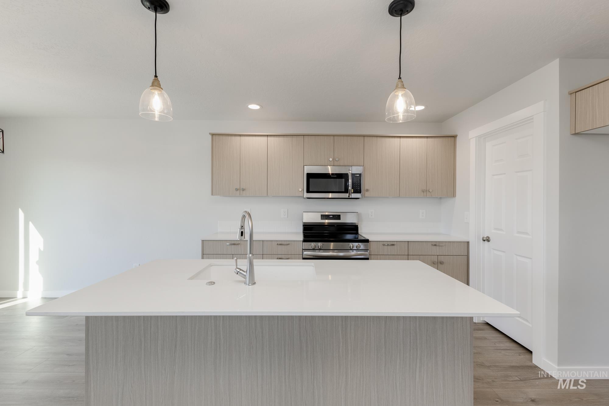 2873 E Boulder Basin Dr, Kuna, Idaho 83634, 3 Bedrooms, 2.5 Bathrooms, Residential For Sale, Price $469,990,MLS 98965856