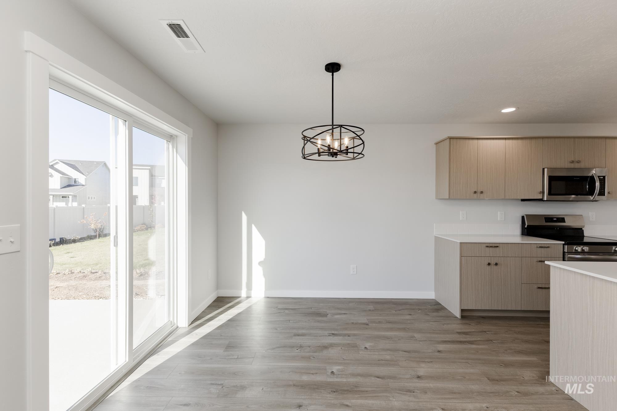 2873 E Boulder Basin Dr, Kuna, Idaho 83634, 3 Bedrooms, 2.5 Bathrooms, Residential For Sale, Price $469,990,MLS 98965856