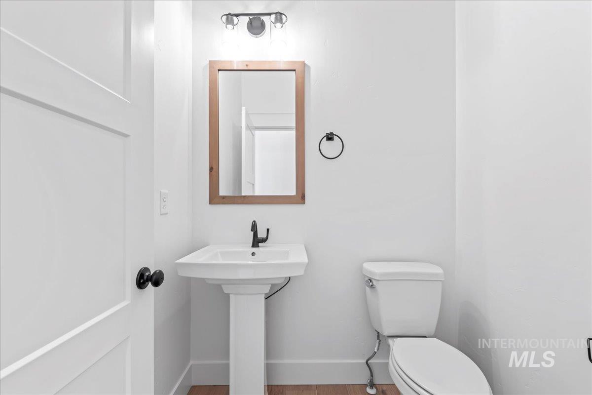 1485 E Andes Dr, Kuna, Idaho 83634, 4 Bedrooms, 2.5 Bathrooms, Residential For Sale, Price $674,900,MLS 98965860